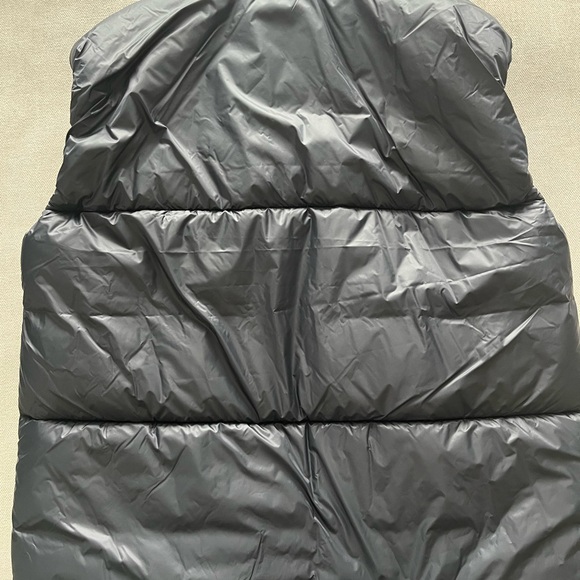 Burton Futuretrust Insulator Vest (men’s small / women’s medium) Baggy fit - Picture 5 of 6